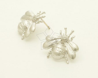 SI-758-MS / 2 Pcs - Bumblebee Stud Earrings, Bee Earrings, Matte Silver Plated over Brass / 17 x 17mm