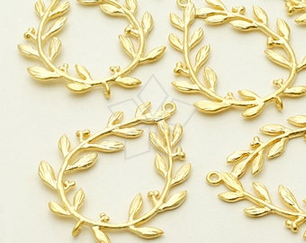 PD-1013-MG / 2 Pcs - Laurel leaf Sprig Drop Pendants, Matte Gold Plated over Brass / 24mm x 30mm