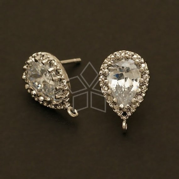 Orecchini a perno con zirconi cubici: argento sterling 925