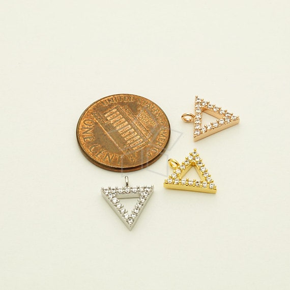 PD-1359-OR / 2個 - CZオープントライアングルペンダント、小さな矢印