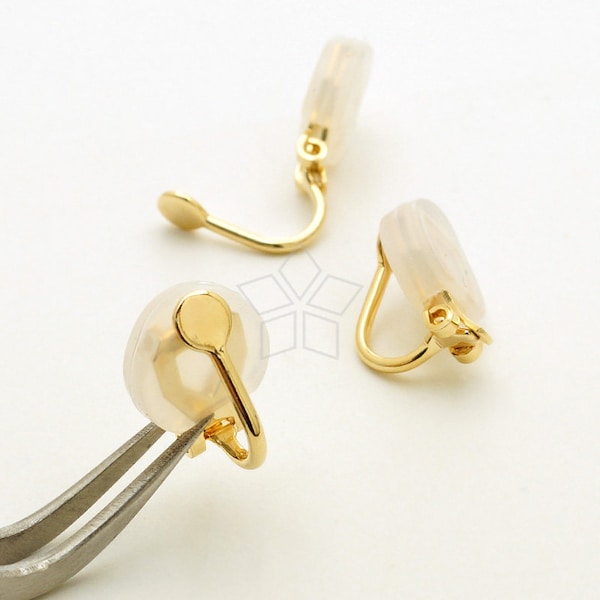 EA-276-GD / 6 Pcs - Simple Non Pierced Clip on Earring Findings with Flat Pad & Silicon Rubber Comfort Pads, Gold Plated Brass / 13mm