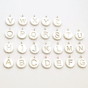 IN-632-SS / 1 Pcs - Charm inicial redondo de prata esterlina, pingente de alfabeto de letras redondas simples, maiúsculas A-Z Escolha sua letra / 7 mm