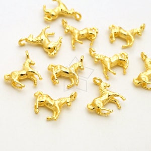 SV-344-GD / 1 Pcs - 92.5 Sterling Silver Horse Pendants, Running horse Charm, Animal Charm, Gold Plated 925 Sterling Silver / 10mm x 11mm