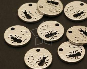 PD-468-MS / 2 Pcs - Mini Hammered Disc Pendant (Ant), Round Ant Charms, Matte Silver Plated over Brass / 11mm
