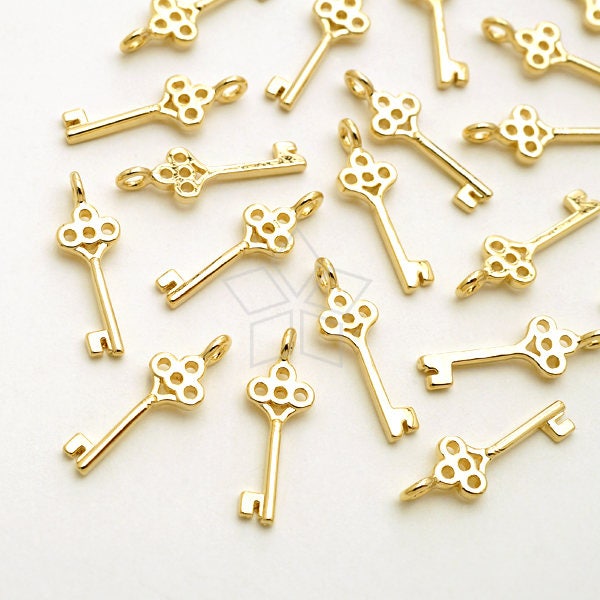 PD-2533-GD / 2 Pcs - Tiny Key Charms, Small Antique Key Pendant, Mini Crown Key Charms, Gold Plated over Brass / 5mm x 14mm