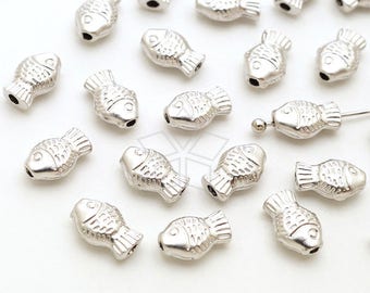 ME-270-MS / 2 Pcs - Fish Bead Centerpiece, Fish Charm, Fish Metal Spacer Beads, Matte Silver Plated over Brass / 7.5mm x 5mm