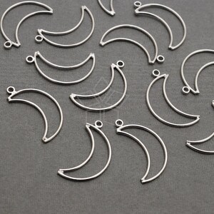 PD-1913-OR / 4 Pcs - Thin Wire Crescent Moon Pendant (S-size), Open Moon Charm Pendant, Silver Plated over Brass / 10mm x 18mm