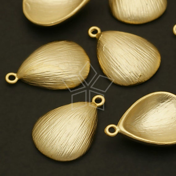 PD-538-MG / 2 Pcs - Sea Shell Charm Pendant, Leaf Petal