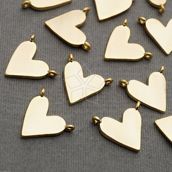 PD-1918-MG / 2 Pcs - Dainty Flat Heart Pendant, Small Heart Sideways Pendant, Love Charms, Matte Gold Plated over Brass / 11mm x 9mm