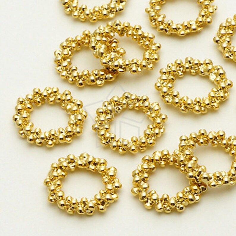 AC-536-GD / 4 Pcs Bubbly Ring Connector Small Size, Circle Ring Charm Pendant, Gold Plated over Pewter / 11mm image 1