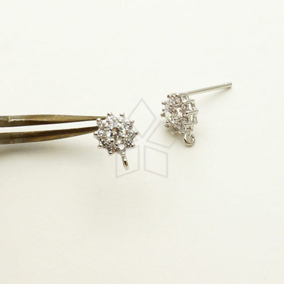Orecchini A Perno Tondi In Argento 925 Con Zirconi Cubici 5 Mm, Eleganti E Semplici, In Confezione Regalo, Da Katy Craig Ltd