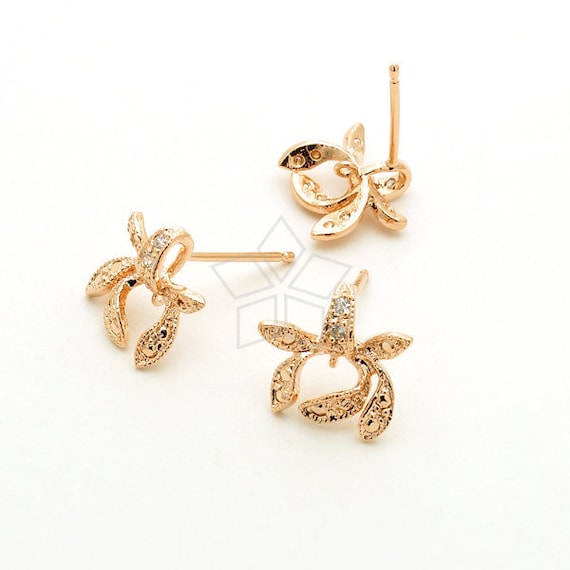 Sterling Silver CZ Flower 11mm Post Stud Earrings Sterling Silver CZ Flower 11mm Post Stud Earrings
