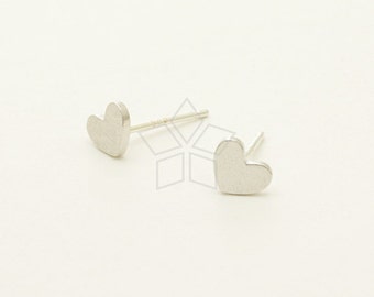 SI-733-OR / 2 Pcs - Dainty Geometric Heart Studs Earrings, Silver Plated Heart Ear Posts, 925 Sterling Silver Post / 5.9mm x 4.8mm