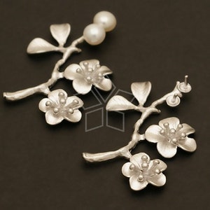 AC-124-MS / 1 個 - 桜の金具、花の枝のブローチ ループなしペンダント、真鍮にマットシルバーメッキ / 21 x 30 mm