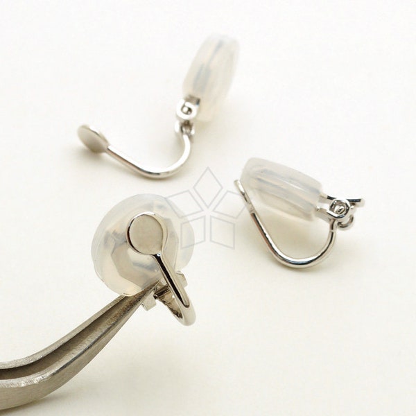 EA-275-OR / 6 Pcs - Clip simple non percé sur les trouvailles d’oreilles avec tampon plat et coussinets de confort en caoutchouc de silicium, laiton plaqué argent / 13mm