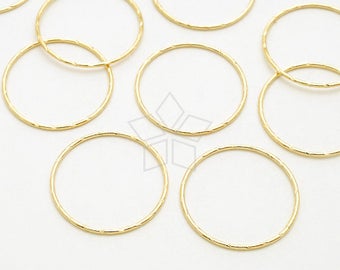 ME-284-GD / 4 Pcs - Quality Closed Ring Connector (M-Size), Twisted Thin Wire Circle Ring, Hoop Ring, Gold Plated over Brass / 20mm