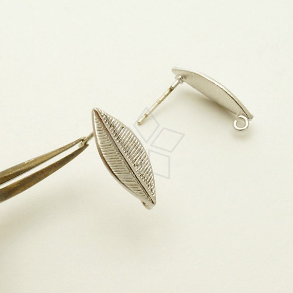 SI-691-MS Pcs Small Leaf Stud Earrings, Matte Silver Plated