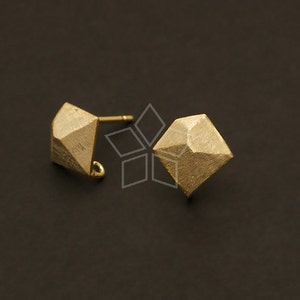 SI-429-GD / 2 Pcs - Facet Earring Findings,  Gold Plated Diamond Shaped Ear Posts, 925 Sterling Silver Post / 10mm x 10mm