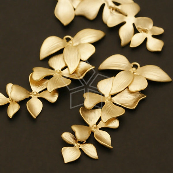 AC-401-MG / 2 Pcs - Fourfold Wild Orchid Pendant, Matte Gold Plated over Brass / 21mm x 41mm