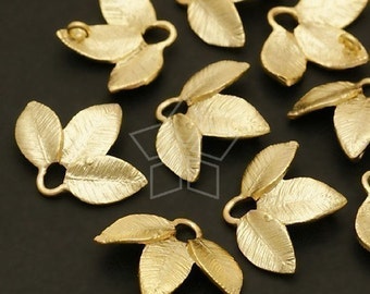 AC-319-MG / 2 Pcs - Triple Blade Leaves Charm, Leaf Pendant, Matte Gold Plated over Brass / 16mm x 13mm