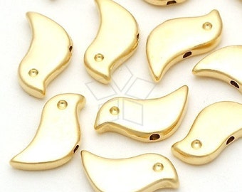 AC-154-MG / 8 Pcs - Little Bird Metal Beads, Small Bird Charm Pendant, Matte Gold Plated / 12mm x 6mm
