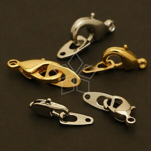 May include: Four different types of metal clasps for jewelry making. The clasps are silver and gold in color. The clasps are all different shapes and sizes.