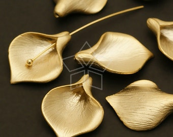 AC-390-MG / 2 Pcs - High Quality Wide Calla Bead Cap (Small-Size), Flower Petal Charm Pendant, Matte Gold Plated over Brass / 13 x 18mm