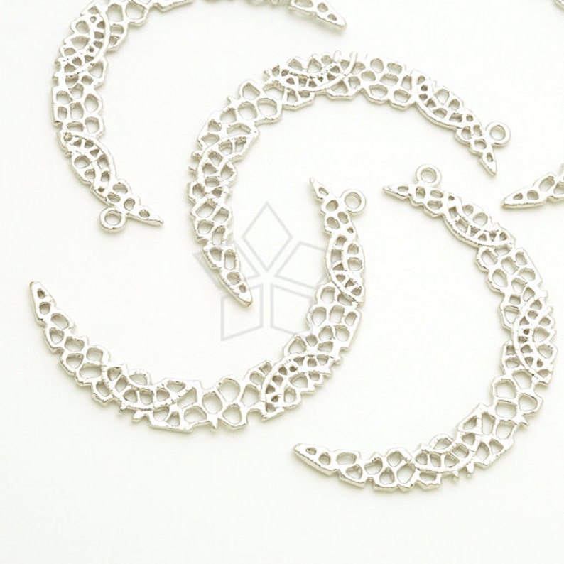 PD-1809-MS 2 Pcs Lace Pattern Pendant Crescent Moon Pendant Matte Silver Plated over Brass 23mm x 38mm Filigree Pendant