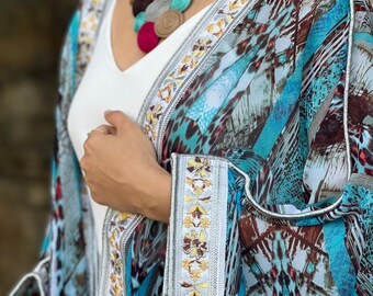 Lange dameskimono met doorschijnende dierenprint | Zomercape met open voorkant en abaya-mousseline | Lichtgewicht deken in Bisht-stijl
