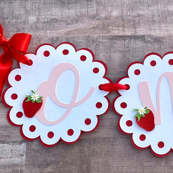 Berry Sweet High Chair Banner | Strawberry banner | First Birthday |Berry Strawberry smash cake photo | I am 1 one | 1st birthday high chair