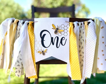 HapBEE Bee Highchair Banner | Bee-Day Happy Birthday High Chair Banner | 1st Birthday Bee Banner | Bee Boho First Birthday
