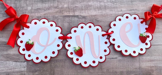 Berry Sweet High Chair Banner | Strawberry banner | First Birthday |Berry Strawberry smash cake photo | I am 1 one | 1st birthday high chair