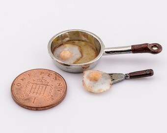 dollhouse miniature food frying egg pan