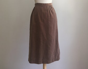 Vintage 70s Velour Skirt - below the knee - academia - high waist - S M
