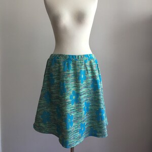 Vintage Blue Floral Skirt - above knee - pull on - elastic waist - Large