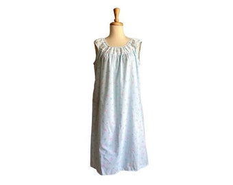 Vintage 70s Lace Cotton Nightgown - floral & ribbon - below the knee - M L