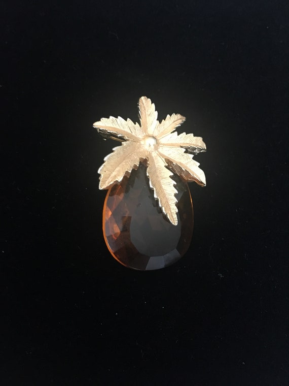 Vintage Amber Pineapple Brooch - statement pin - … - image 1