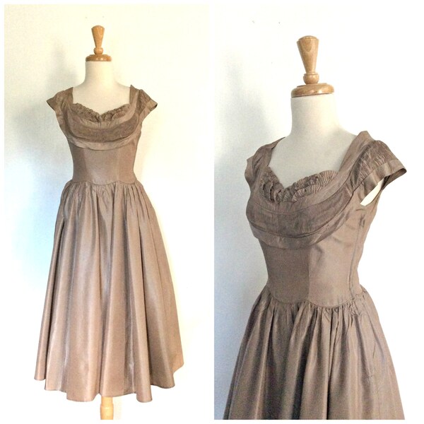 XS/S | 1950s Silk Swing Dress