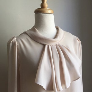 Vintage Romantic Tuxedo Blouse beige top jabot semi sheer M L image 3