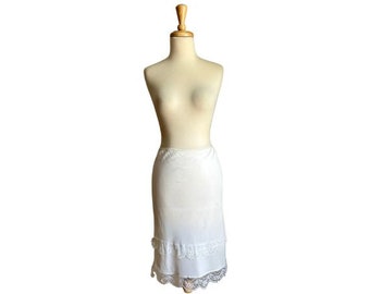 Vintage White Nylon Half Slip - S M