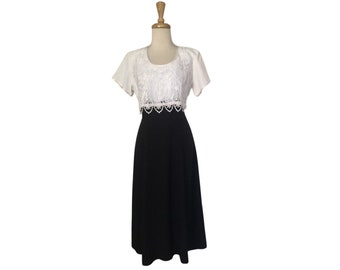 Vintage 80s Black & White Dress - lace bodice - short sleeve - aline - midi - Medium