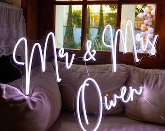 Mr & Mrs Neon Sign, Custom Wedding Neon Sign, LED Wedding Sign for Sweetheart Table or Photo Booth, Last Name Neon Sign, Wedding Sign
