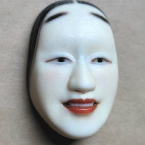 Full-Color 1:6 Scale Woman Mask image 1