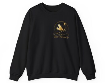 Dragonfly Sweatshirt: Vibrant Nature-Inspired Crewneck