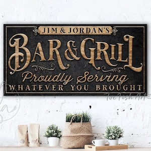 Enseigne personnalisée pour bar et grill, arrière-cour, patio, sous-sol, homme des cavernes, terrasse de la piscine, nom de famille, nom de famille personnalisé, art mural de ferme moderne