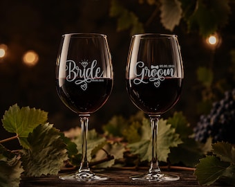 Personalized Wedding Wine Glasses, Custom Engraved Bride & Groom Champagne Flutes, Couple Toasting Glasses, Aesthetic Bridal Shower Gift