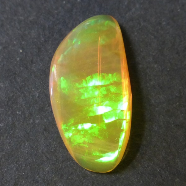 Beautiful Ethiopian Crystal Opal  -  Welo - Freeform -  Crystal Opal - Intense Colour - jewellery supplies - Welo Opal - S320