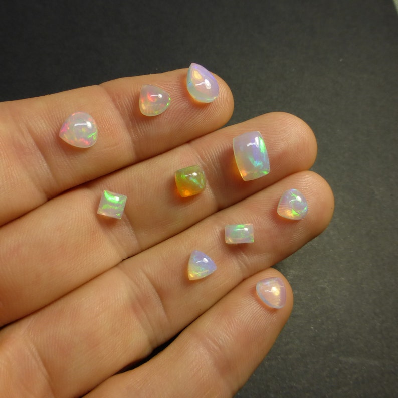 10 x Solid crystal Ethiopian Opal Cabochons Opal FG86 Supplies - Natural VIDEO: Jewellers Pack 5-10mm x 2-4mm