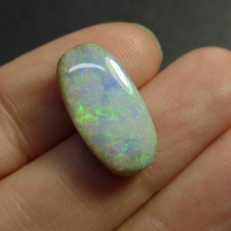 Gemstone Supplies EW28 Natural Australian Opal 6.6ct Designer Cabochon Video Solid Mintabie Opal 17.5 x 9 x 5mm