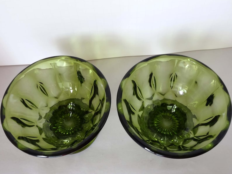 Green Depression Glass Stemmed Serving Bowls Home and Garden Kitchen and Dining Serve Ware Tableware Bowls